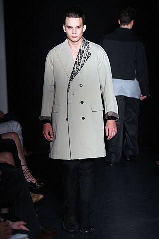 Yves Saint Laurent / - 2010